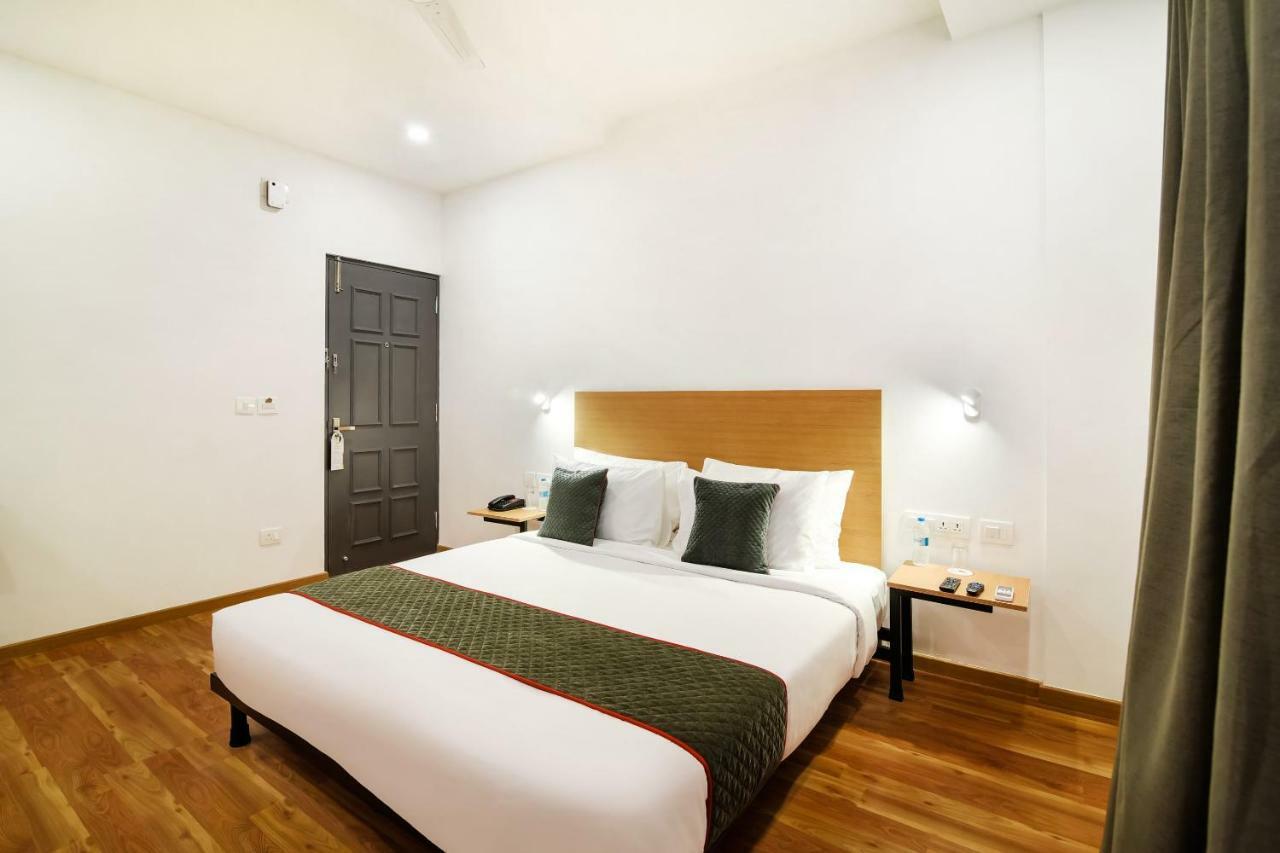 Hotel Oyo Townhouse 091 Nungambakkam Chennai Exterior foto